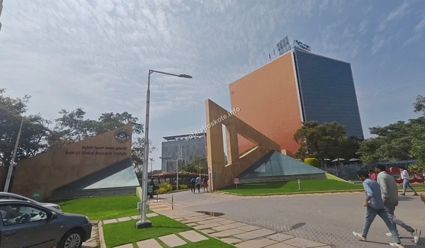 Directory board displaying top corporate companies like Schneider Electric and L'Oreal located in the tech park proximity to Sobha Hoskote