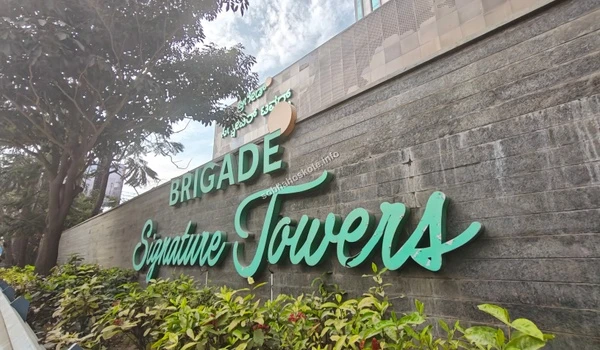 Exterior view of Barley & Grapes Cafe and other premium retail outlets located near Sobha Hoskote