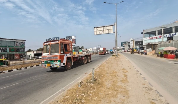 Visual representation of the seamless transport infrastructure and developed road network heading towards Hoskote from the project entrance